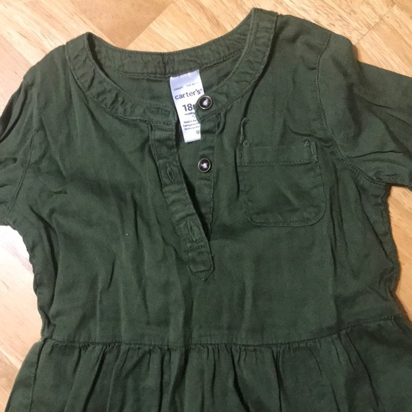 Green top with floral leggings - Picture 3 of 5